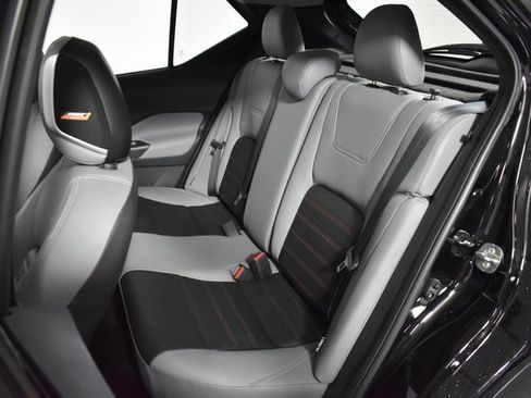 Certified 2024 Nissan Kicks SR w/ SR Premium Package image 28