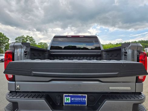 Used 2021 GMC Sierra 1500 Elevation w/ X31 Off-Road Package AWD/4WD image 12