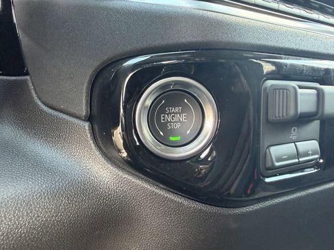 New 2026 GMC Sierra 1500 SLE w/ Preferred Package image 25