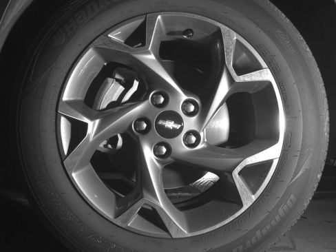 Used 2025 Chevrolet Trax LT w/ LT Convenience Package image 12