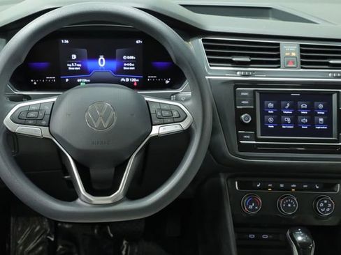 Certified 2022 Volkswagen Tiguan S image 12
