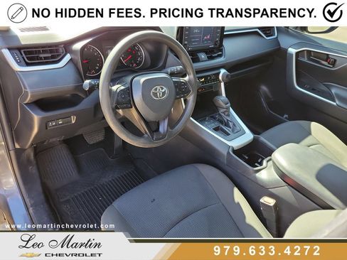 Used 2022 Toyota RAV4 LE FWD image 15