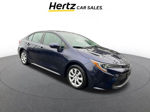 Used 2025 Toyota Corolla LE image 1