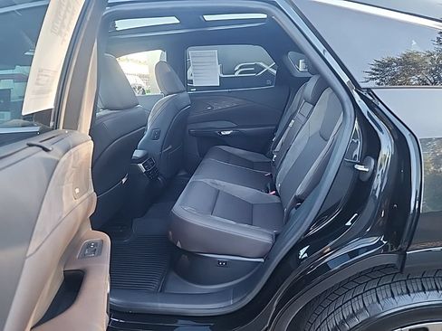 Certified 2025 Lexus RX 450h AWD w/ Convenience Package image 5