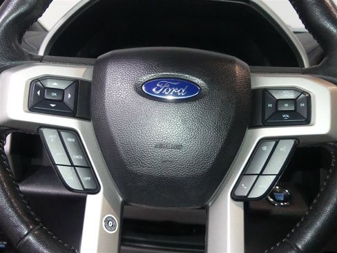 Used 2019 Ford F150 Lariat w/ Equipment Group 502A Luxury image 32