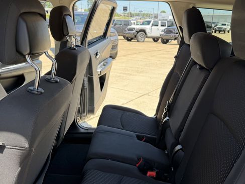 Used 2018 Dodge Journey SE w/ Connectivity Group FWD image 27