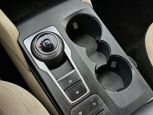 Used 2022 Ford Escape SE w/ Convenience Package FWD image 21