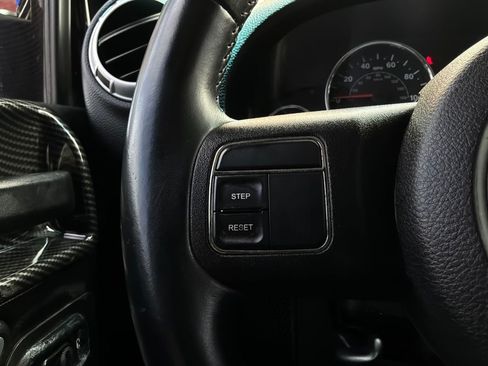 Used 2013 Jeep Wrangler Unlimited Sahara AWD/4WD image 34