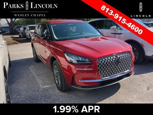 Used 2023 Lincoln Corsair FWD image 2