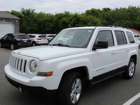 Used 2012 Jeep Patriot Limited FWD image 1