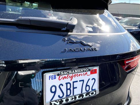 Used 2025 Jaguar F-PACE R-Dynamic S image 10