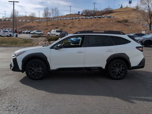 Used 2024 Subaru Outback Onyx Edition image 4