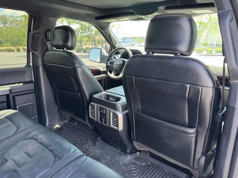 Used 2016 Ford F150 Platinum w/ Equipment Group 701A Luxury AWD/4WD image 18