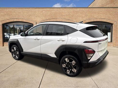 Certified 2025 Hyundai Kona SEL AWD/4WD image 6