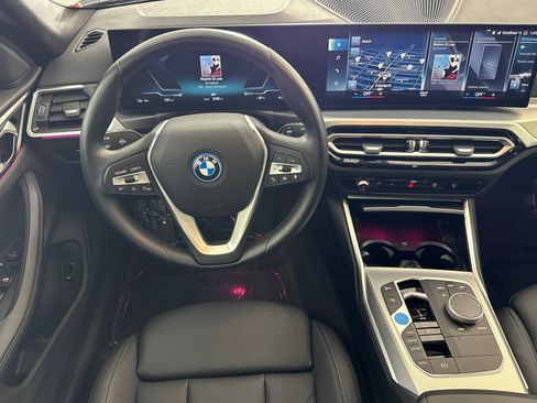 Used 2023 BMW i4 eDrive35 RWD image 30