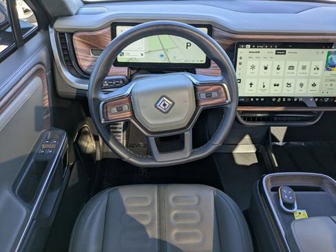 Used 2024 Rivian R1S Adventure image 13