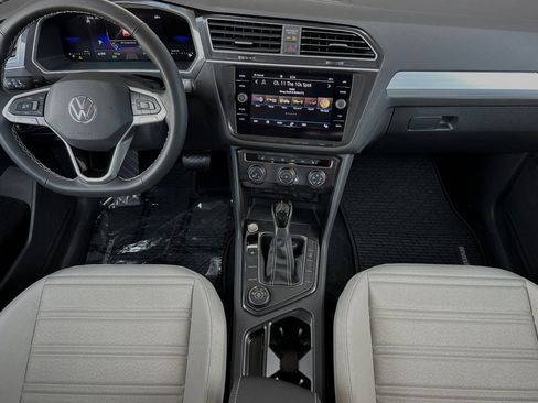 Used 2024 Volkswagen Tiguan S image 13