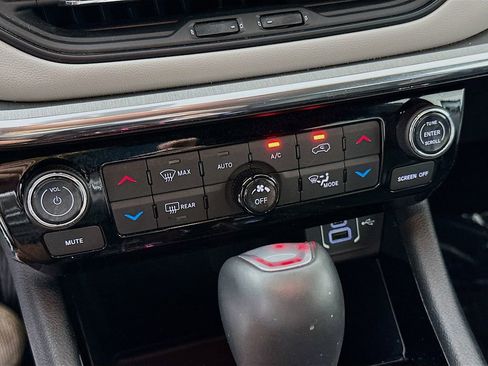 Certified 2024 Jeep Compass Limited AWD/4WD image 24