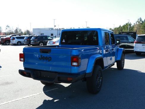 New 2026 Jeep Gladiator Sport image 6