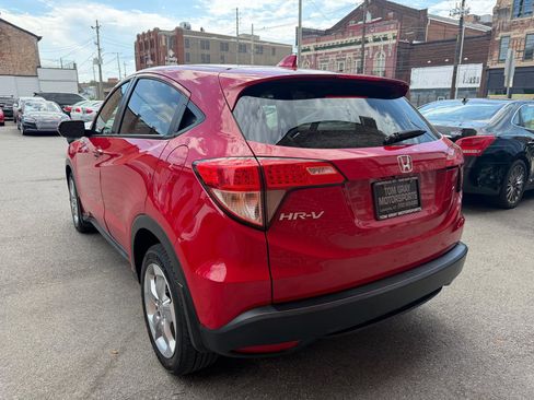 Used 2017 Honda HR-V EX image 4