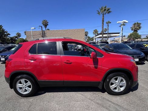 Used 2015 Chevrolet Trax LT w/ LPO, Protection Package FWD image 7