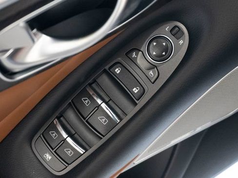Used 2023 INFINITI Q50 Sensory RWD image 16