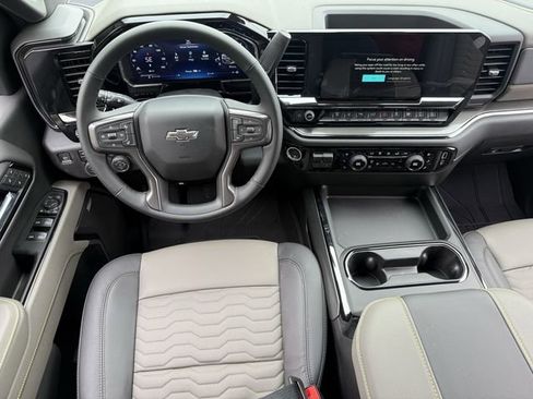 New 2026 Chevrolet Silverado 2500 ZR2 image 13