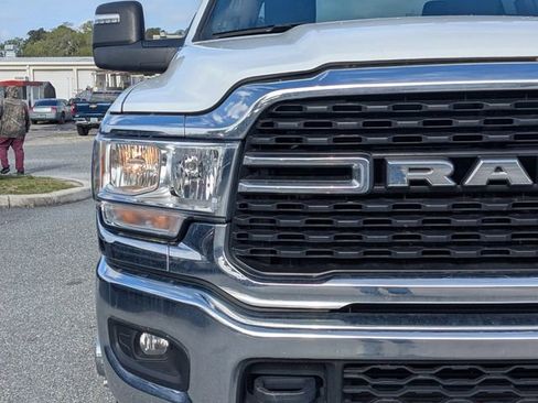 Used 2024 RAM 3500 Big Horn AWD/4WD image 9