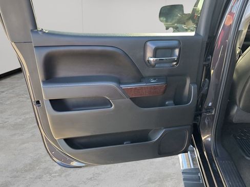 Used 2015 GMC Sierra 1500 SLT w/ SLT Crew Cab Value Package image 17