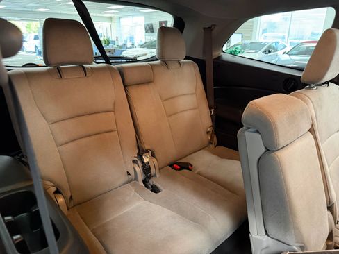 Used 2019 Honda Pilot LX image 23