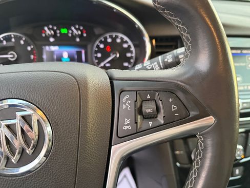 Used 2022 Buick Encore Preferred w/ Safety Package image 22