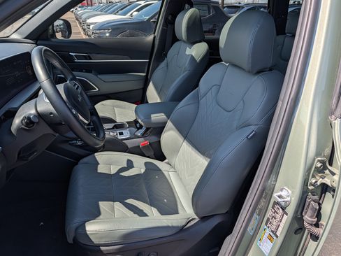 Used 2023 Kia Telluride SX X-Line AWD/4WD image 10