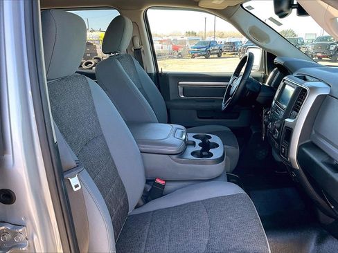 Used 2019 RAM 1500 Big Horn image 28