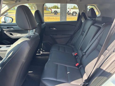 Used 2026 Nissan Rogue SL AWD/4WD image 28