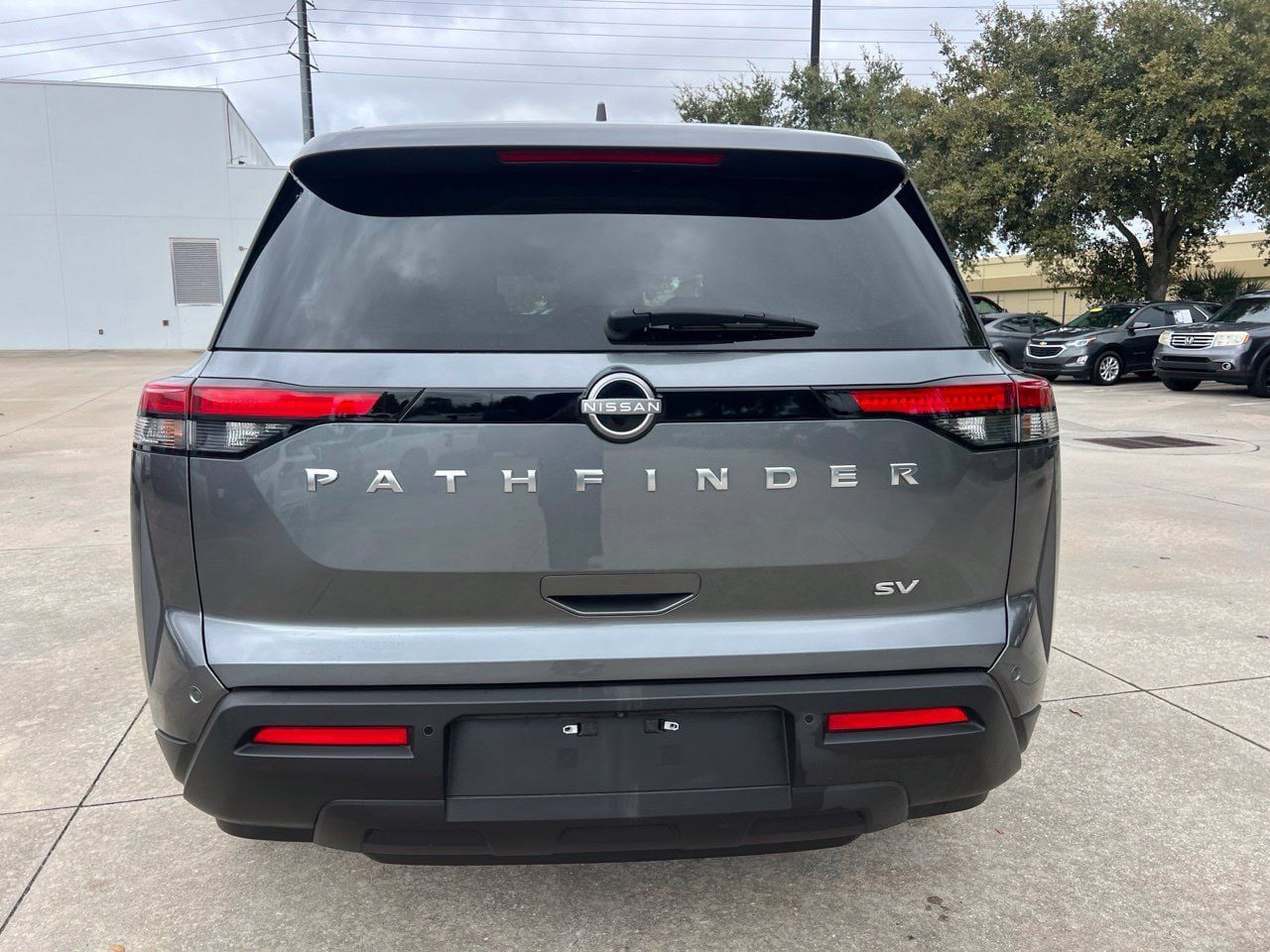 Used 2024 Nissan Pathfinder SV w/ Cargo Package FWD image 7
