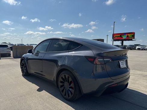 Used 2023 Tesla Model Y Performance AWD/4WD image 5