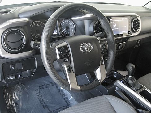 Used 2022 Toyota Tacoma SR5 image 12