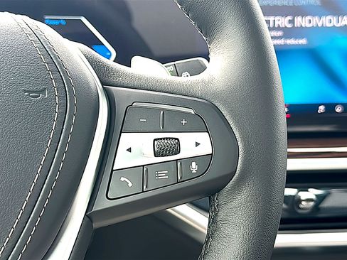 New 2026 BMW X5 xDrive50e AWD/4WD image 19
