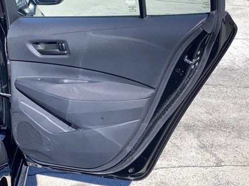 Used 2025 Toyota Corolla LE image 26