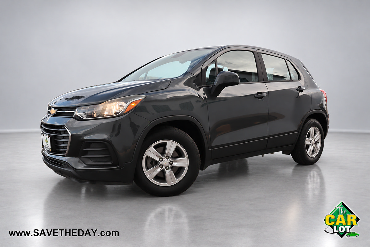 Used 2019 Chevrolet Trax LS FWD image 2