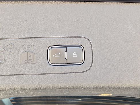 Used 2025 Lincoln Aviator Black Label AWD/4WD image 14