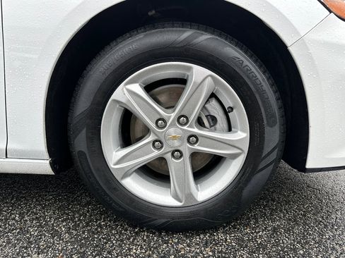 Used 2024 Chevrolet Malibu LT image 12