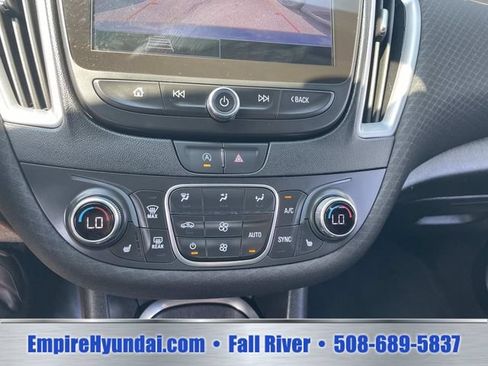 Used 2024 Chevrolet Malibu LT FWD image 25
