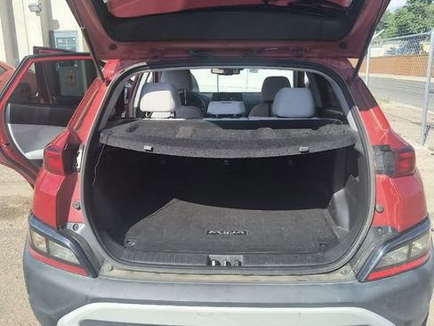 Used 2022 Hyundai Kona SEL image 5