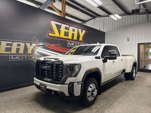 Used 2024 GMC Sierra 3500 Denali Ultimate AWD/4WD image 1