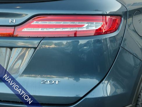 Used 2018 Lincoln MKC Select w/ Select Plus Package image 5