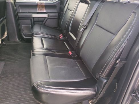 Used 2018 Ford F150 Lariat image 19