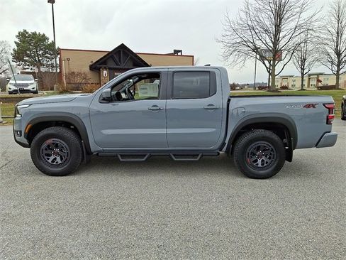 New 2026 Nissan Frontier PRO-4X w/ Pro-4x Convenience Package image 4