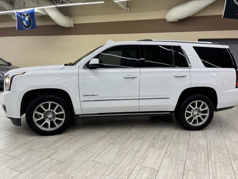 Used 2017 GMC Yukon Denali w/ Open Road Package AWD/4WD image 6