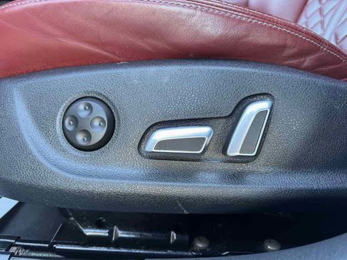 Used 2017 Audi S7 Premium Plus w/ S7 Sport Package image 28